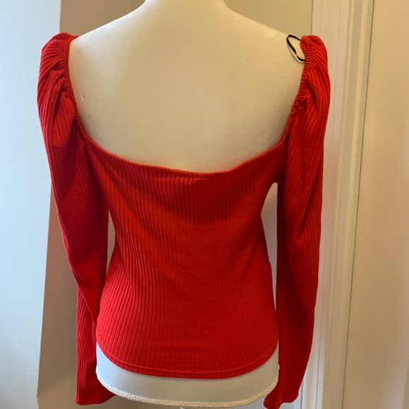 Top - Picture 2 of 8